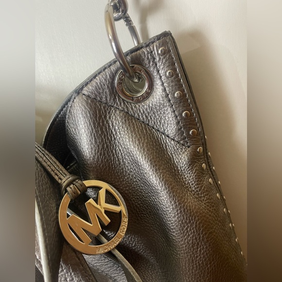MICHAEL KORS PURSE - Picture 3 of 5